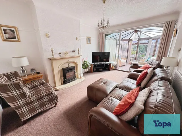 Trentham Road, Blurton, ST3, photo 2