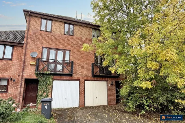 Kenilworth Drive, Weavers Green, CV11, photo 1