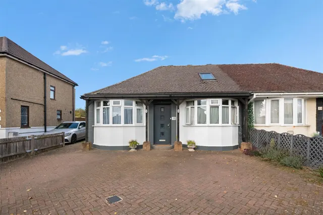 Stafford Road, Ruislip, photo 1