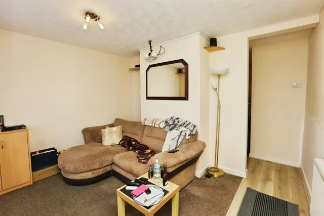Westfield Road, Gosport, PO12, photo 2