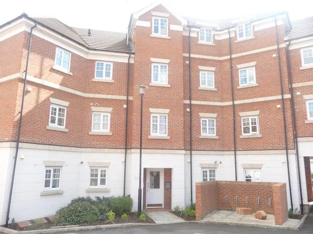 Symphony Close, Edgware, photo 1