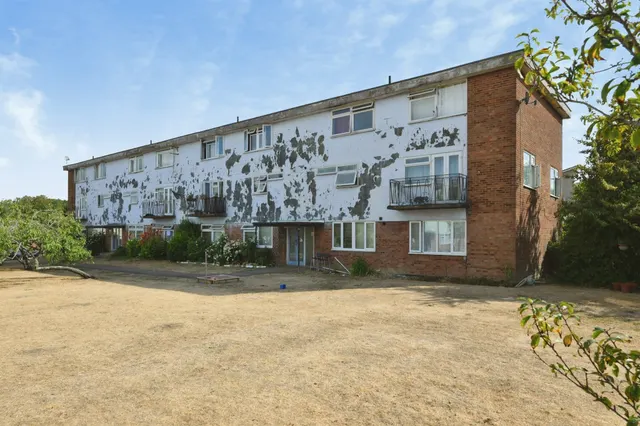 Amberry Court, HARLOW, photo 1