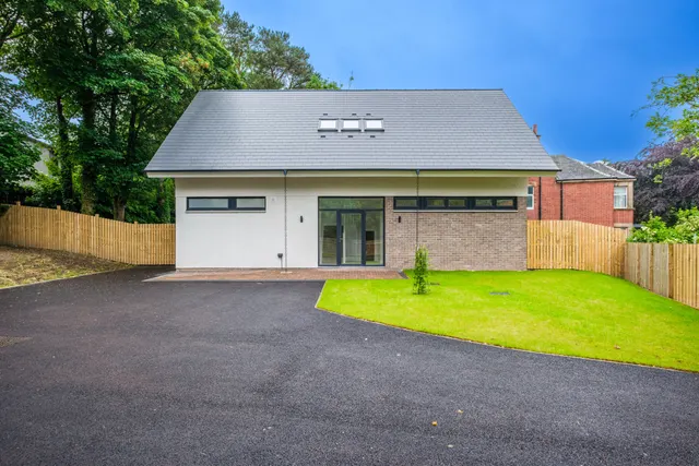 Lanark Road, Carluke, ML8, photo 1