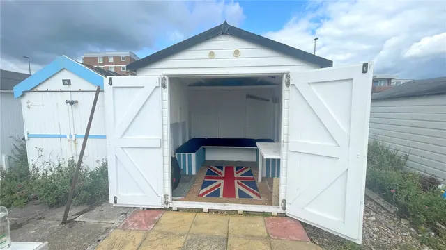 West Beach, Lancing, BN15, photo 3