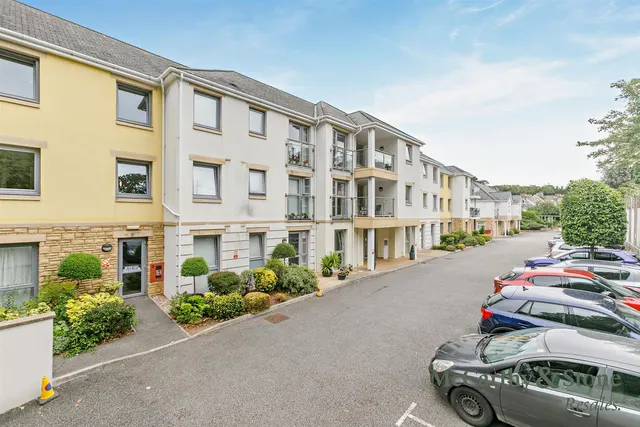 Tregolls Road, Truro, TR1, photo 1
