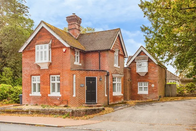 London Road, Cuckfield, Haywards Heath, photo 1