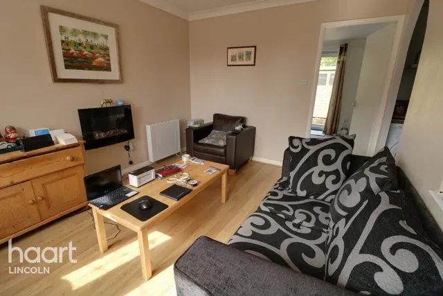 Strubby Close, Birchwood, LN6, photo 1
