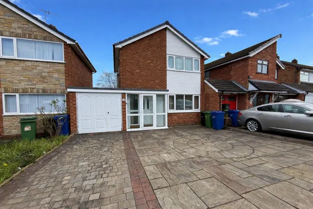 Denleigh Road, Kingswinford, DY6 8QB, photo 1