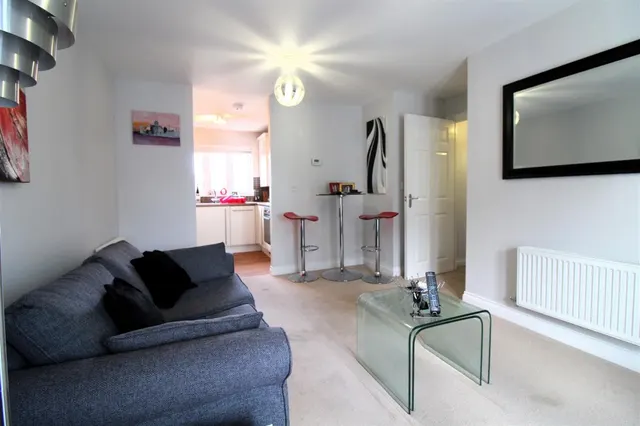 Burtree Drive, Stoke-On-Trent, ST6, photo 2