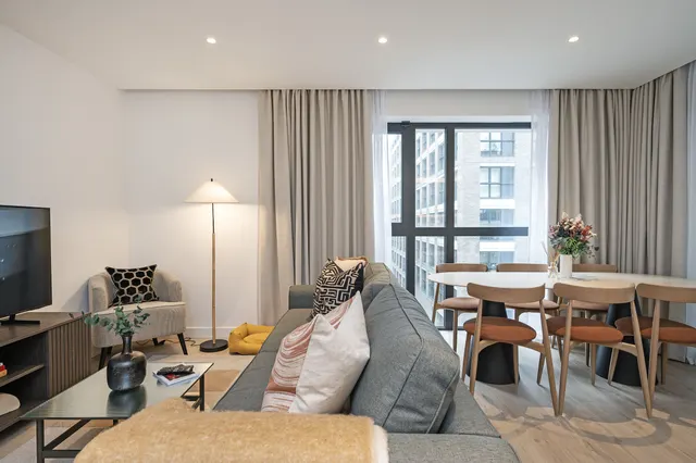 Flat 205, Alma, 5 New Drum Street, London, photo 1