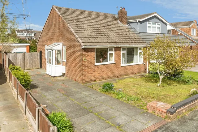 Cranborne Avenue, Warrington, Cheshire, WA4, photo 1