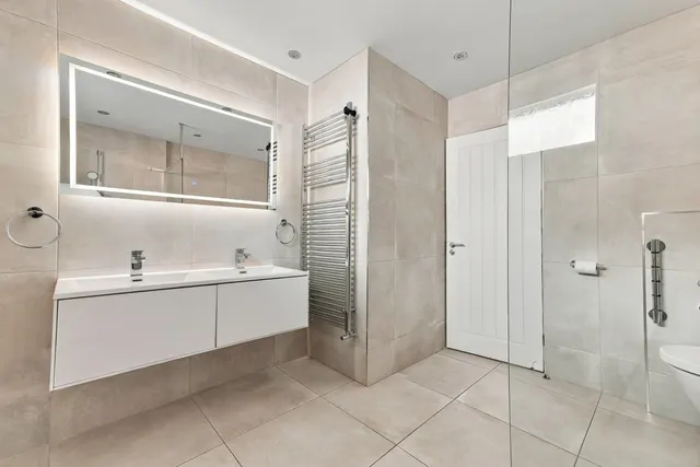 Dale Close, Staveley, S43, photo 3