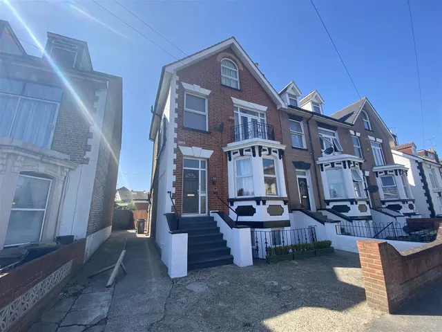 Margate Road, Ramsgate, Kent CT11 7SG, photo 1