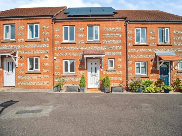 Lornton Walk, Dorchester, photo 1