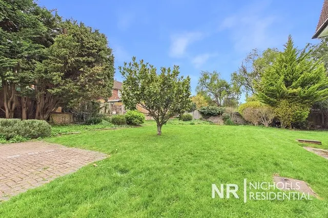 Hook Road, Surbiton, KT6, photo 2