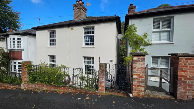 Harrow Road East, Dorking, photo 1