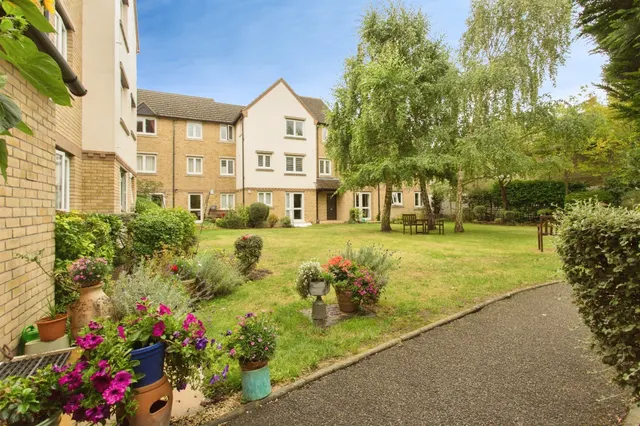 Haig Court, Cambridge, photo 1