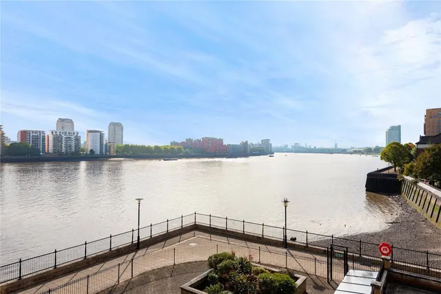 Rotherhithe Street, London, SE16, photo 2