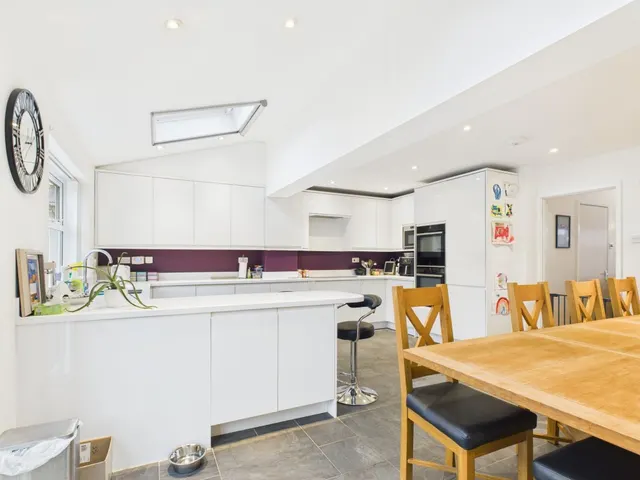 Bourn Close, Lower Earley, RG6, photo 3