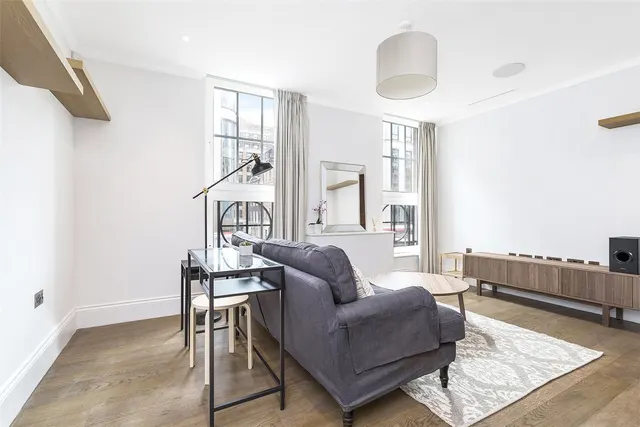 Strand, London, WC2R, photo 1