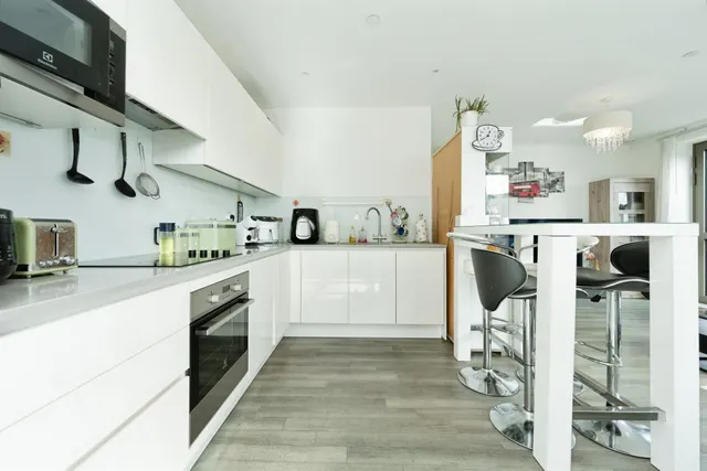 Olympic Way, Wembley, HA9, photo 3