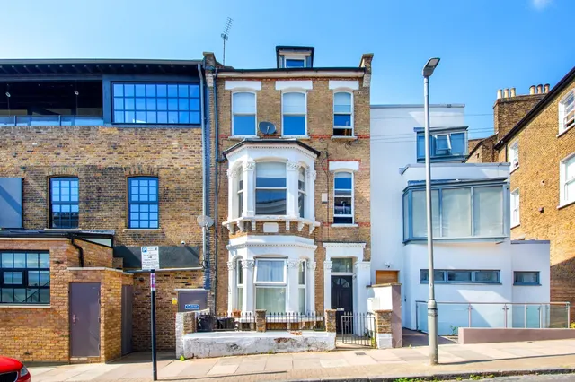 Shelgate Road, Battersea, SW11, photo 1