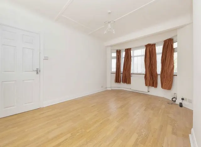 Photo 2 — Sunny Hill, Hendon, NW4