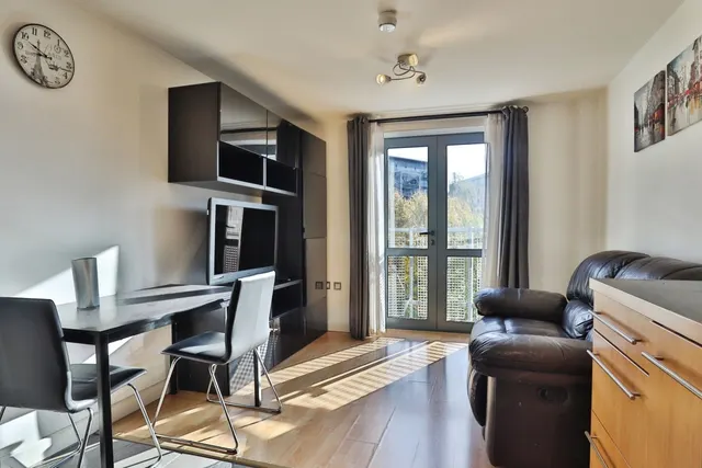 City Walk, LEEDS, West Yorkshire, LS11, photo 1
