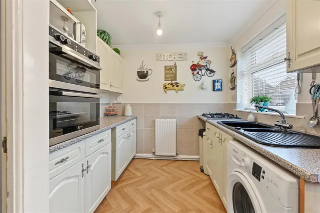 Shelton Avenue, Hucknall, NG15, photo 2