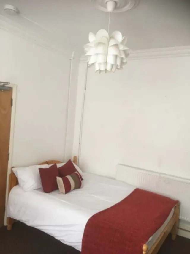 Viewings, B16, photo 3