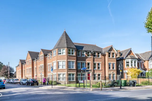London, SE6, photo 1