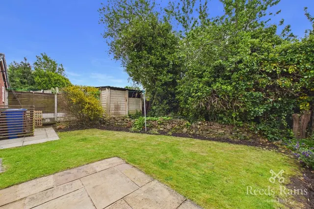 Buckley Close, Hyde, SK14, photo 2