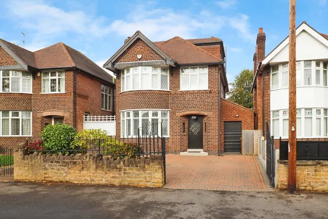 Wollaton Road, Wollaton, Nottingham, NG8, photo 1