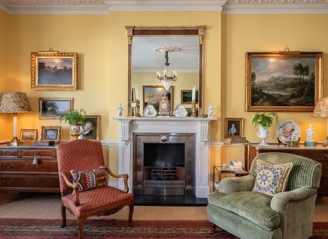 Photo 2 — Upper Phillimore Gardens, Kensington, W8