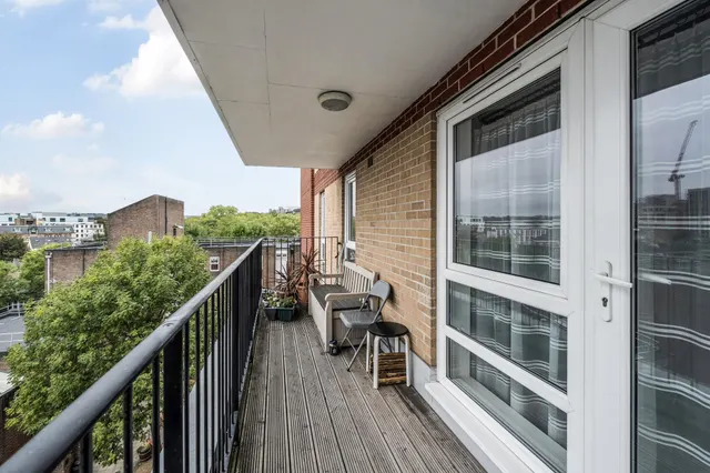 Photo 3 — Flat 12, Solar House, 37 Station Road, London