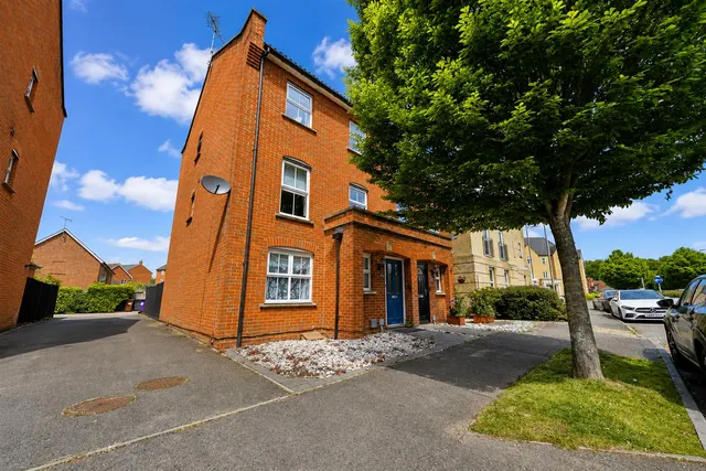 Mendip Way, Stevenage, Herts, SG1 6GY, photo 1