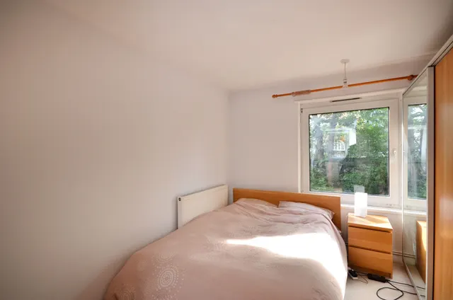 Photo 3 — 2 Bridge House, Adelaide Road, London