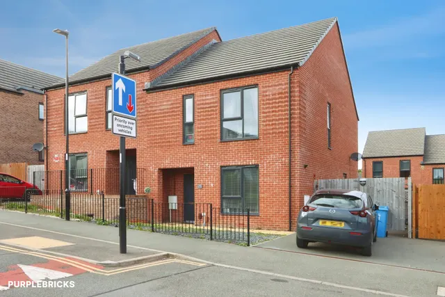 Queen Mary Road, Sheffield, S2, photo 1