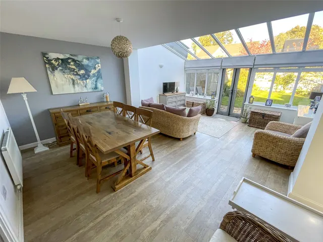 Photo 2 — Vaughan Close, Hartley Wintney, Hook, Hampshire, RG27 8EB