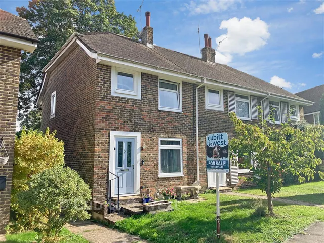 Rectory Walk, Storrington, RH20, photo 1