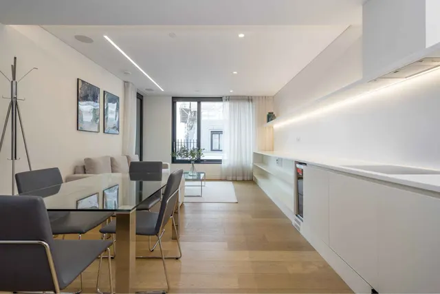 Rathbone Place, London, W1T, photo 2