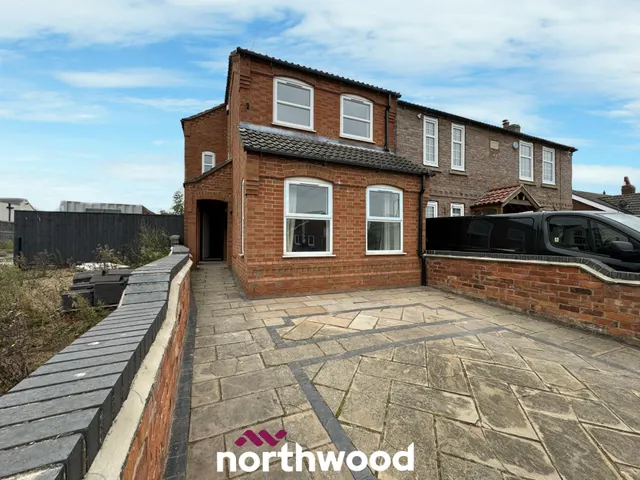 South End, Thorne, DN8, photo 1