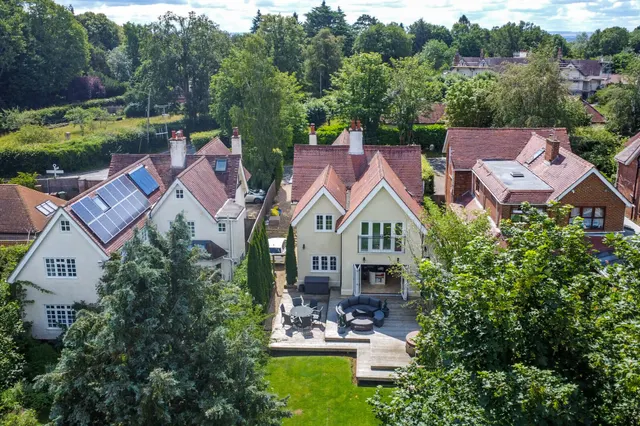 Photo 2 — Foxcombe Road, Oxford, OX1