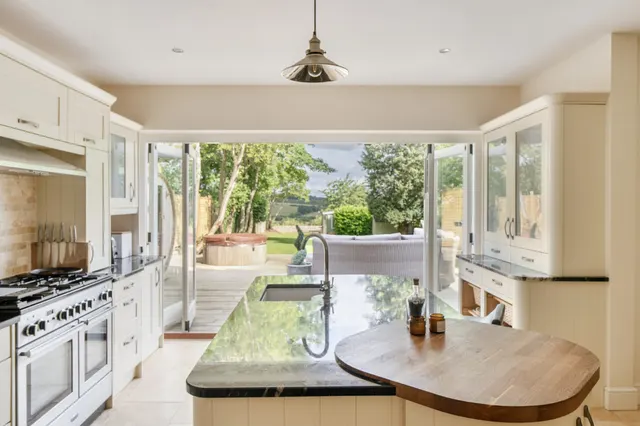 Photo 3 — Foxcombe Road, Oxford, OX1