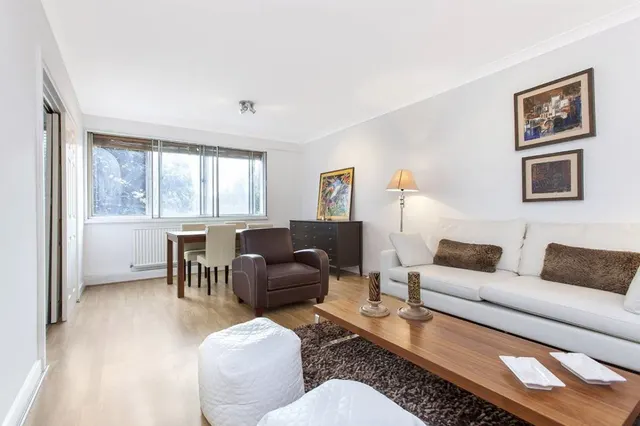 Warwick Gardens, Kensington, W14, photo 1