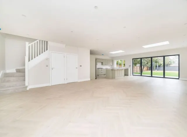 Photo 2 — Beresford Avenue, Surbiton, KT5