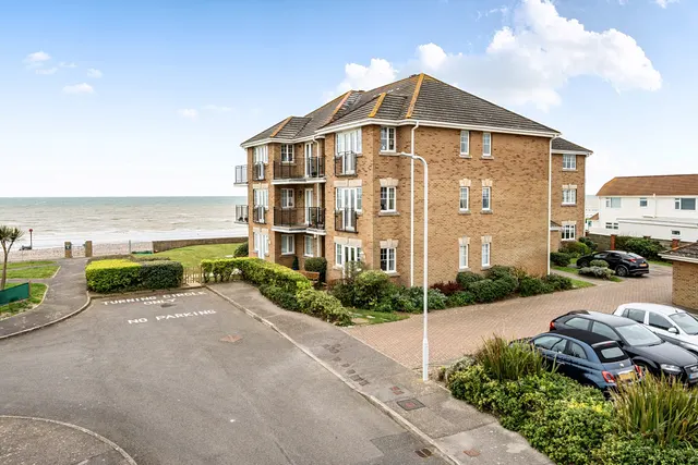 Thompson Road, Bognor Regis, PO22, photo 1