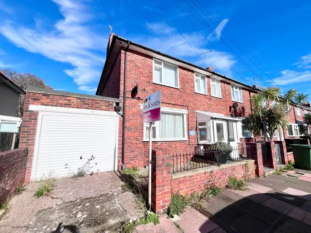 Channel View Road, Eastbourne, BN22, photo 1