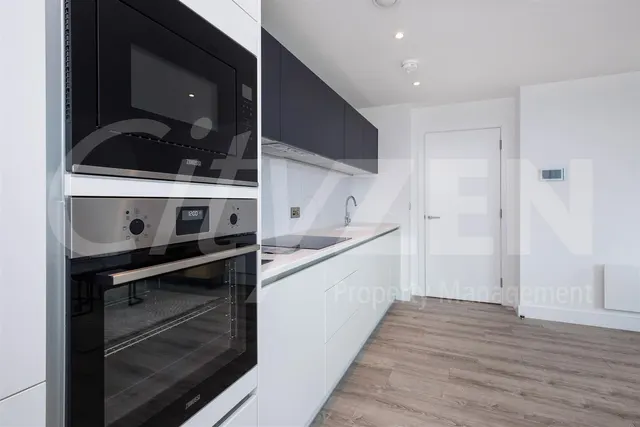 Photo 2 — 11 Silvercroft Street, Manchester, M15 4ZR