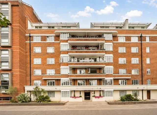 St. James Close, St John's Wood, NW8, photo 1